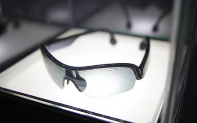 探訪韶音骨傳導(dǎo)耳機(jī)工廠 從眼鏡到未來(lái)，一場(chǎng)聽(tīng)覺(jué)技術(shù)的革命